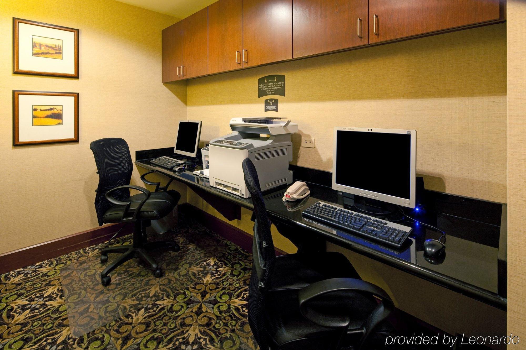 Homewood Suites By Hilton Montgomery Eastchase Зручності фото